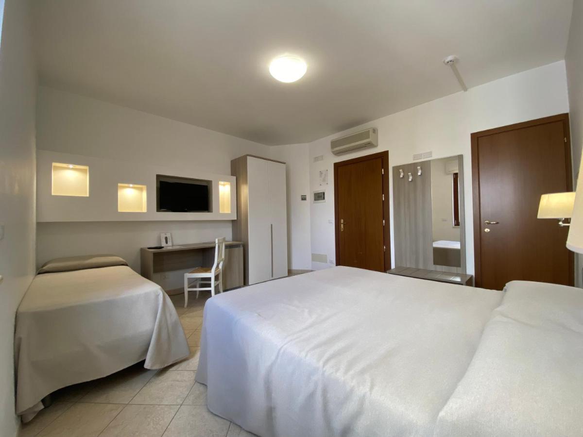 Hotel Victoria Torre Santa Sabina Eksteriør bilde